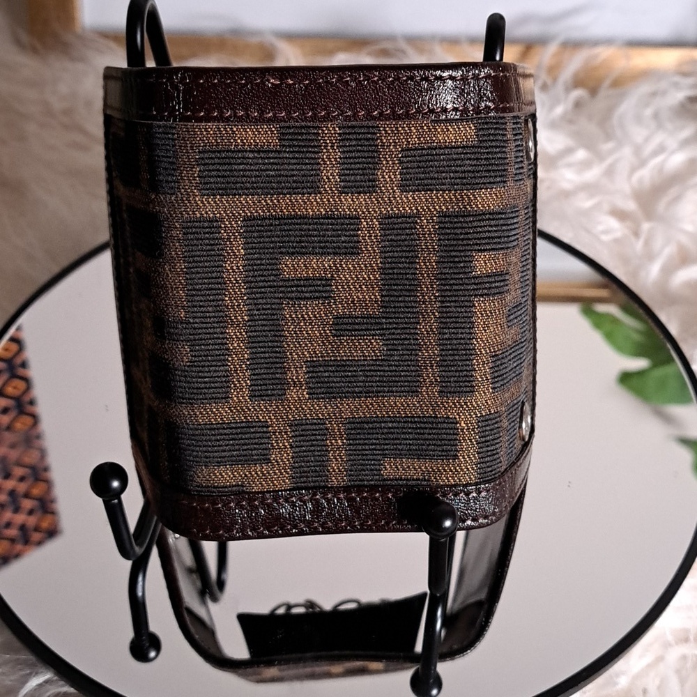 Fendi Vintage Zucca Key Case Holder  NWOTs - Picture 11 of 12